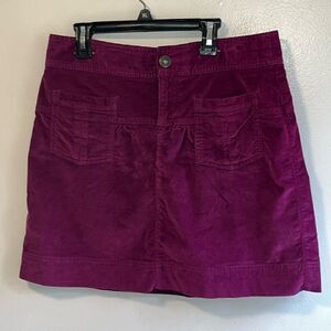 EXCELLENT CONDITION DARK MAGENTA ATHLETA CORDUROY PATCH POCKET SKIRT SIZE 6